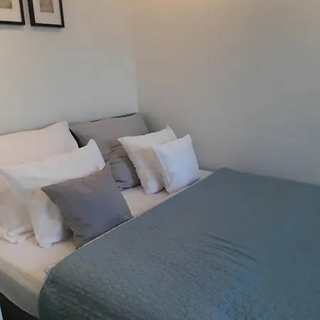 Zamojska - Garwonocka 아파트 *